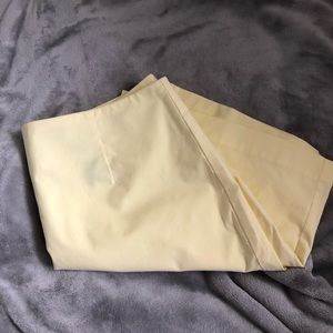 Gap Pale Yellow Skirt ☀️